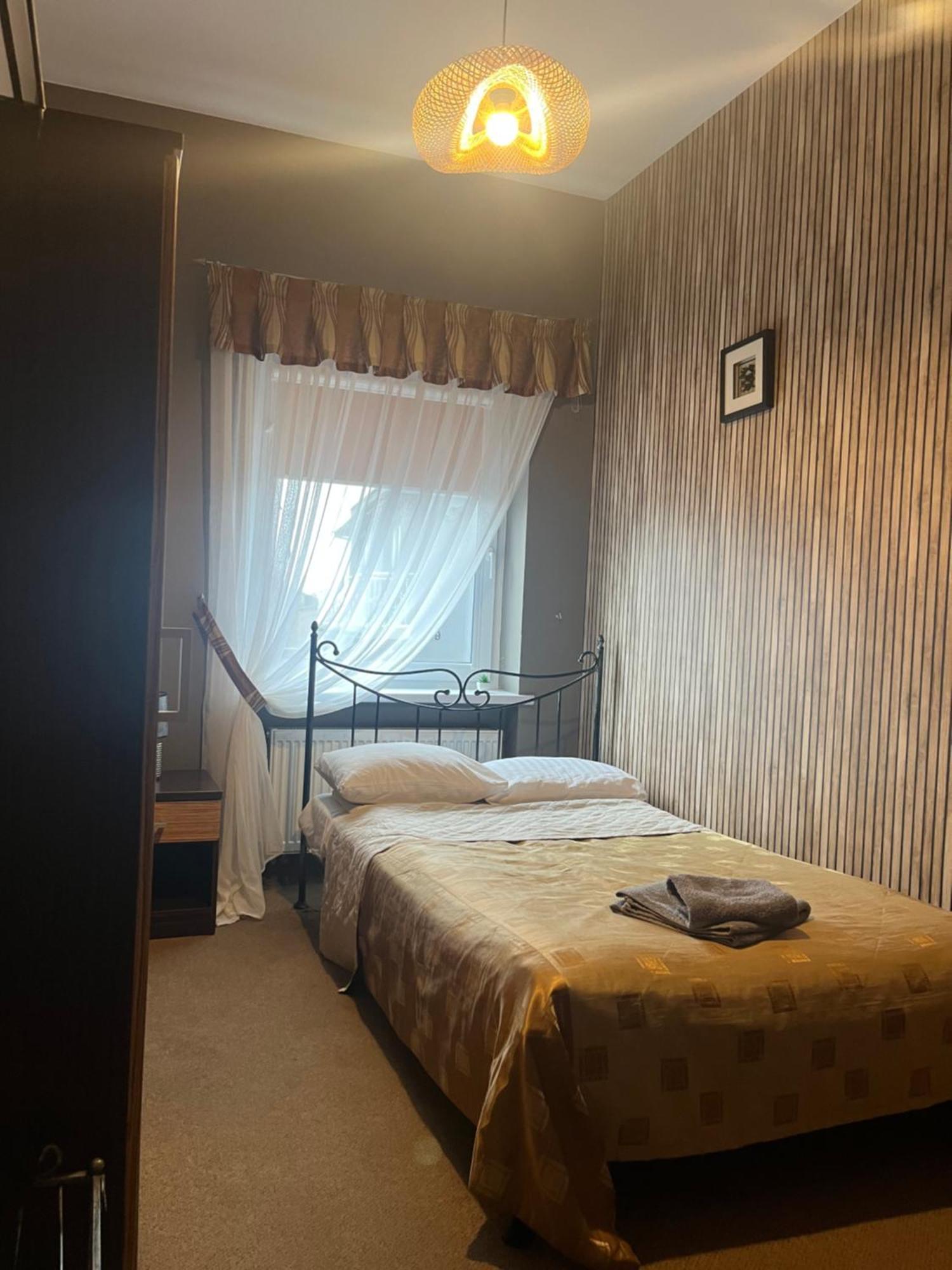 Hotel Chrobry Ленчица Экстерьер фото